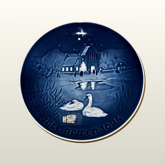 Bing & Grøndahl Christmas Plate Trio 1973–1975 | Copenhagen Porcelain Blue Set - Picture 7 of 8